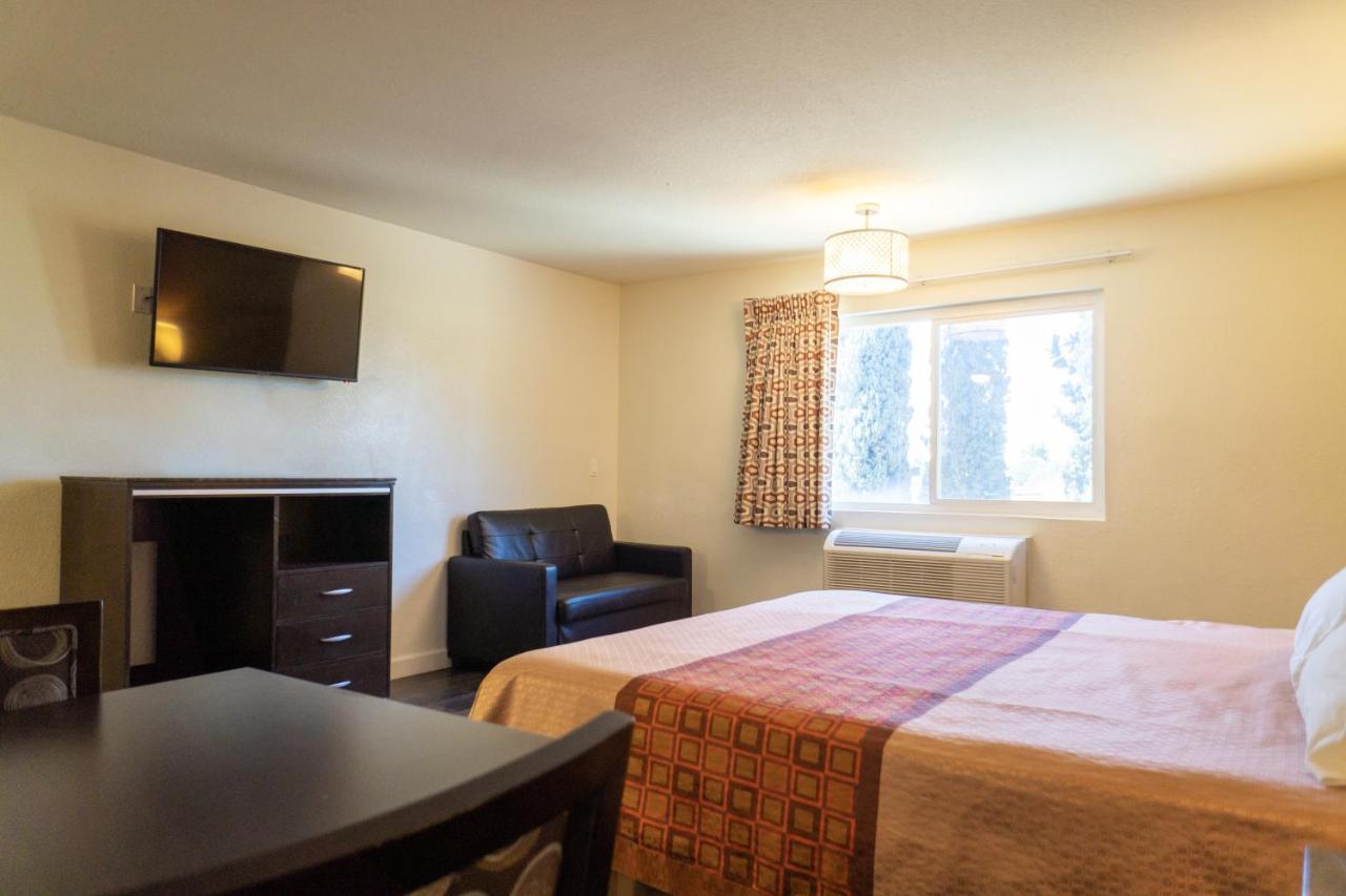 Maywood Inn エクステリア 写真