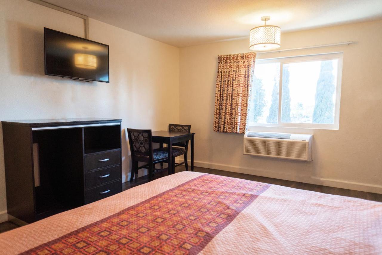 Maywood Inn エクステリア 写真